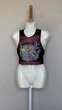 Кроп-топ з принтом Guns and Roses XL PrettyLittleThing - изображение 6