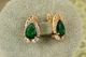 Сережки Xuping Jewelry перформанс з зеленим каменем 1,8 см золотисті - зображення 2