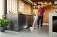 Акумуляторна електрошвабра Karcher FC 8 Smart Signature Line (2в1: мийка + пилосос) - зображення 8