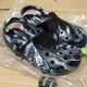 Чоловічі крокси Crocs Baya Marbled Clog Black/White (48/49, чорний) - зображення 9