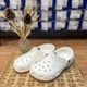 Дитячі крокси для дівчинки Crocs Classic Clog Kids White (30/31, білий) - зображення 3