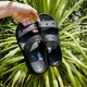 Жіночі шльопанці Crocs Classic Crush Sandal Black (37-38, чорний) - зображення 5