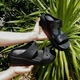Жіночі шльопанці Crocs Classic Crush Sandal Black (37-38, чорний) - зображення 6