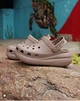 Жіночі крокси Crocs Classic Crush Clog Latte (37-38, коричневий) - зображення 2