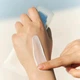 Солнцезащитная сыроватка с гиалоурановой кислотой SKIN1004 Madagascar Centella Hyalu-cica Water-fit Sun Serum - изображение 3