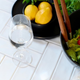Zestaw kieliszków do wina białego Homla Brilliant 360 ml 4 szt (5902869952498) - obraz 5