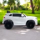 Детский полноприводный электромобиль модели BMW X8 Белый - изображение 6