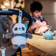 Zabawka z lampką nocną Tommee Tippee Mini Travel Szumiś Panda Plusz TTP491649 (5010415916495) - obraz 6