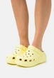 Дитячі крокси для дівчинки Crocs Classic Kids Crush Cutie Sulphur (31/32, лимонний) - изображение 8