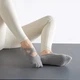 Носки для йоги и пилатеса Yoga socks с закрытыми пальцами, нескользящие, серые (YS-02-GR) - изображение 3