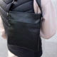 Барсетка мужская из натуральной кожи через плечо вместительная каркасная, черная - изображение 4