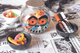 Zestaw markerów kredowych Uni Posca Halloween 4 szt (3701614900171) - obraz 2