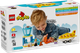 Zestaw klocków LEGO Duplo Pierwszy raz na lotnisku 23 elementy (10443) - obraz 5