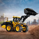 Klocki konstrukcyjne LEGO Technic Ładowarka kołowa Volvo L120 Electric 973 elementy (42209) - obraz 11