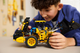 Klocki konstrukcyjne LEGO Technic Ładowarka kołowa Volvo L120 Electric 973 elementy (42209) - obraz 15