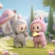 Игрушка-сюрприз Labubu плюшевый брелок Tasty Macarons V1 Лабубу Случайный цвет - изображение 5