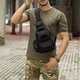 Прочная сумка бананка EAGAR через плечо с отделениями для гаджетов и снаряжения на природу 6 литров Черная - изображение 7