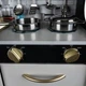 Детская игровая кухня KRUZZEL 22116 черно-белая, деревянная кухня со светом и звуком, 80×80,5×24 см - изображение 7