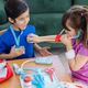 Ігровий набір Melissa & Doug Лікар (681147005358) - зображення 9