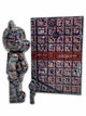 Статуетка Bearbrick x BARCELONA x BENJAMIN GRANT (OVERVIEW) 400% + 100% 28 см + 7 см Medicom Toy Барселона - зображення 6
