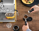 Кавомашина Delonghi La Specialista Arte EC9155.YE Жовта - зображення 4