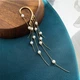 Серьга-манжет кафф с кисточками и жемчужной висячие без прокола - изображение 3