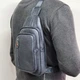 Сумка-слинг мужская черная через плече из натуральной кожи TIDING BAG 68223 - изображение 3
