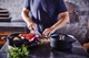 Кастрюля чугунная с крышкой KitchenAid Matte Oven-to-table 22 см 3.3 л Черная (CC004899-001) - изображение 4