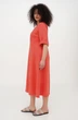Лляна міді сукня для великих фігур зі складками однотонна Індіра (Plus size). Червоний, р.56, код 0456/56/998 - изображение 3