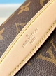 Сумка Louis Vuitton Bumbag моделі M43644 / 37 × 14 × 13 см - изображение 8