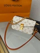 Ексклюзивна компактна сумка-мессенджер Louis Vuitton / 21.5 × 13.5 × 6 см - изображение 1