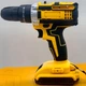 Дриль-шуруповерт з набором біт та свердлів в кейсі + 2 акумулятори 12V / Шуруповерт акумуляторний з інструментом - зображення 5