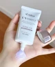 Солнцезащитный крем D'Alba Purple Tone-Up Sun Cream Purple для сияющего лица - изображение 5
