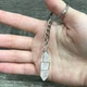Кулон с натуральным камнем Горный хрусталь белый в форме кристалла шестигранника в оплетке на брелоке для ключей сталь упакован в подарочную коробочку (16318) - изображение 5