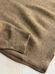 Свитер женский A-N 02493 букле с пуговицами тонкий и теплый базовый one size коричневый - изображение 6