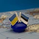 Значок Dobroznak прапори України / Естонії (6274) - изображение 1