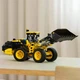 Конструктор LEGO Technic Колісний навантажувач Volvo L120 Electric 973 деталей (42209) - зображення 3