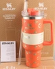 Термос термокружка Stanley Quencher H2.0 Tumbler из нержавеющей стали 1,18 л Orange Monogram KT6007844 - изображение 1