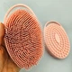 Силиконовая щетка мочалка для душа Розовая - изображение 3