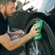 Зволожувач і захист пластику Turtle Wax Inside & Out Plastic 500 мл, догляд за салоном і екстер’єром авто, UV-захист і антистатик - зображення 4