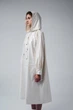 Білий легкий водонепроникний дизайнерський дощовик – oversize S-M-L one size, для міста, подорожей та міжсезоння, плащ вільного крою водонепроникний, дощовик з капюшоном - изображение 4