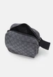 Сумка кроссбоді через плече JORDAN JAM MONOGRAM MINI MESSENGER Bag UNISEX - Crossbody Bag Dark smoke grey MA0760-G9Q (84908) - зображення 3