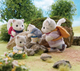 Набір фігурок Sylvanian Families Родина снігових барсів SLV5814 (5054131058145) - зображення 4