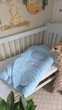 Кокон з крилами Chickabiddy, з вишивкою імені, блакитний бавовняний велюр, позиціонер гніздечко для новонароджених, 90х52 см - зображення 1