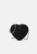 Женская сумка кроссбоди через плечо GUESS RIANEE QUILT - Crossbody Bag в форме сердца BLACK (84022) - изображение 2