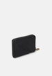Женский кошелёк KURT GEIGER LONDON Small Zip Around Wallet BLACK 9096400229 (61338) - изображение 2