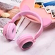 Бездротові Bluetooth навушники Hoco W27 Cheerful Cat ear |портативна стерео гарнітура, Bluetooth 5.0, TF/AUX, до 5 годин відтворення, 300 мАг, вбудований мікрофон, котячі вушка, підсвічування| Рожевий - зображення 5