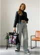 Женский городской рюкзак RollTop Sambag One Flowers для ноутбука до 16–17 дюймов из экокожи, черный с цветочным принтом 60566 - изображение 10