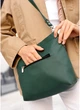 Женская сумка кроссбоди с декоративной прострочкой SAMBAG Зеленая (990027525) - изображение 6