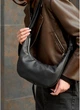 Жіноча сумка Хобо з екошкіри SAMBAG Чорна (984030813) - зображення 4